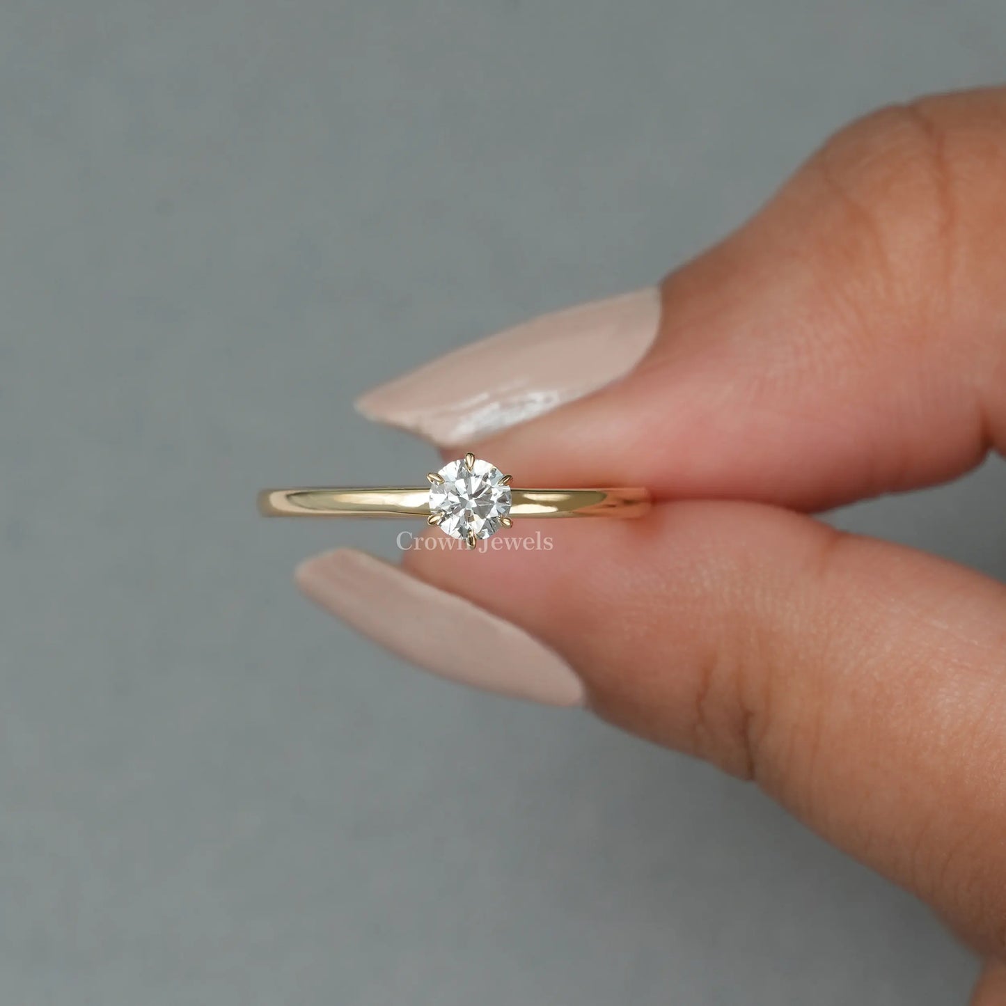 Round Cut Solitaire Diamond Engagement Ring