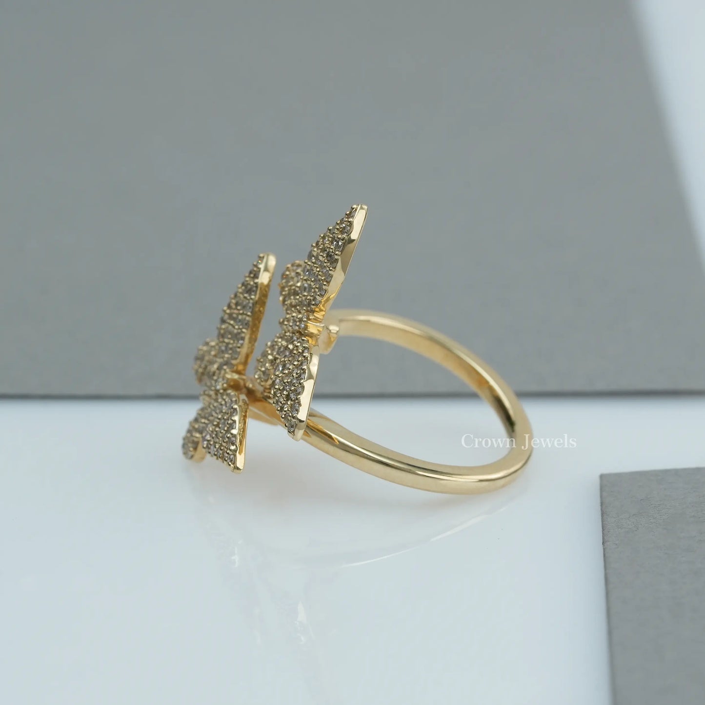 Butterfly Shape Round Cluster Diamond Ring