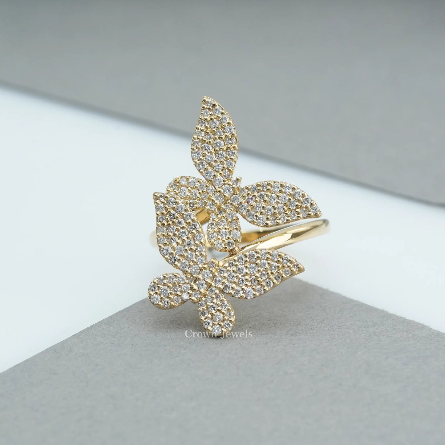 Butterfly Shape Round Cluster Diamond Ring