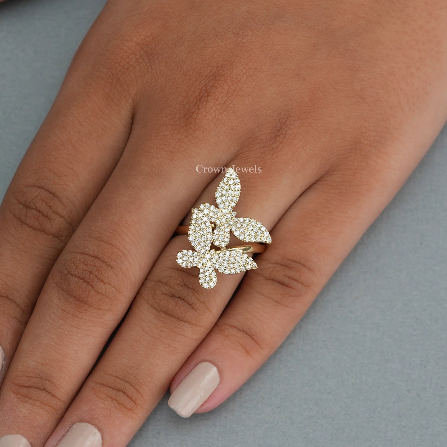 Butterfly Shape Round Cluster Diamond Ring