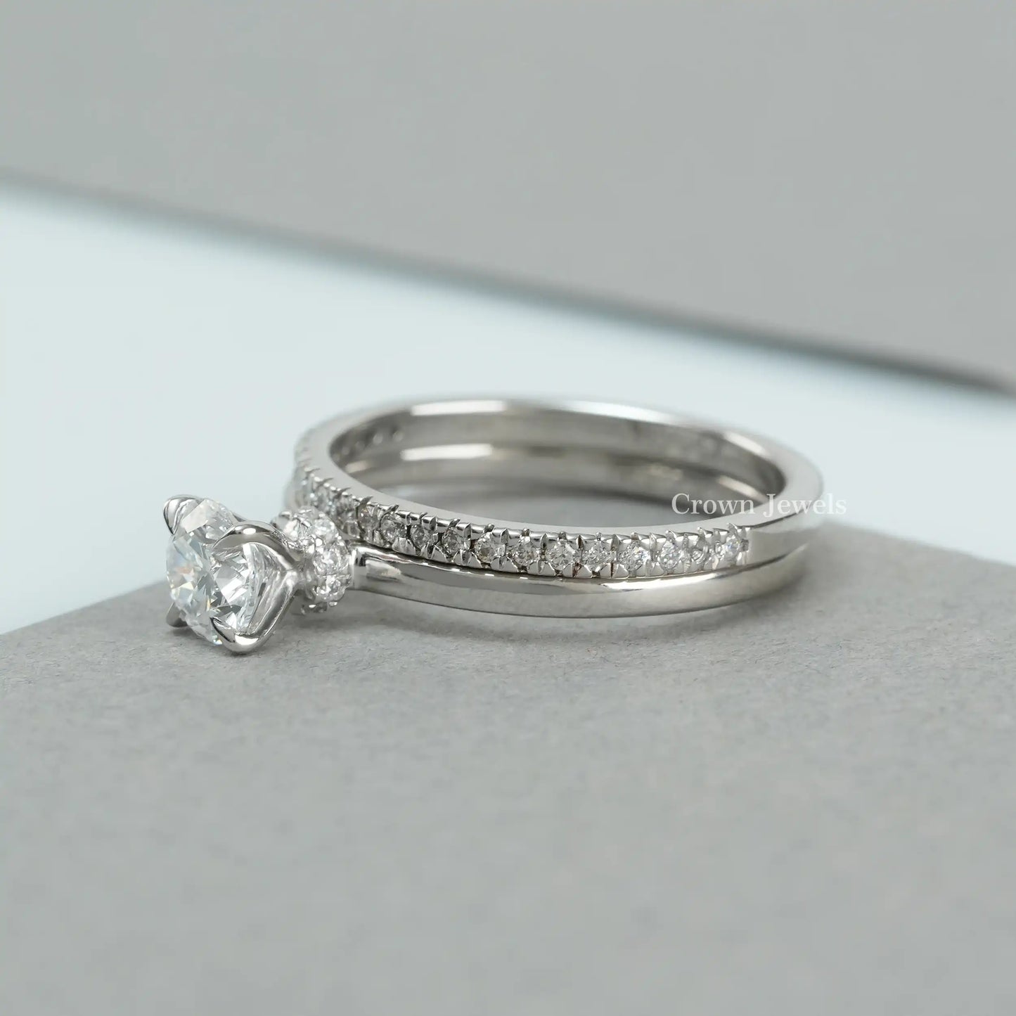 Round Cut Lab Diamond Matching Band
