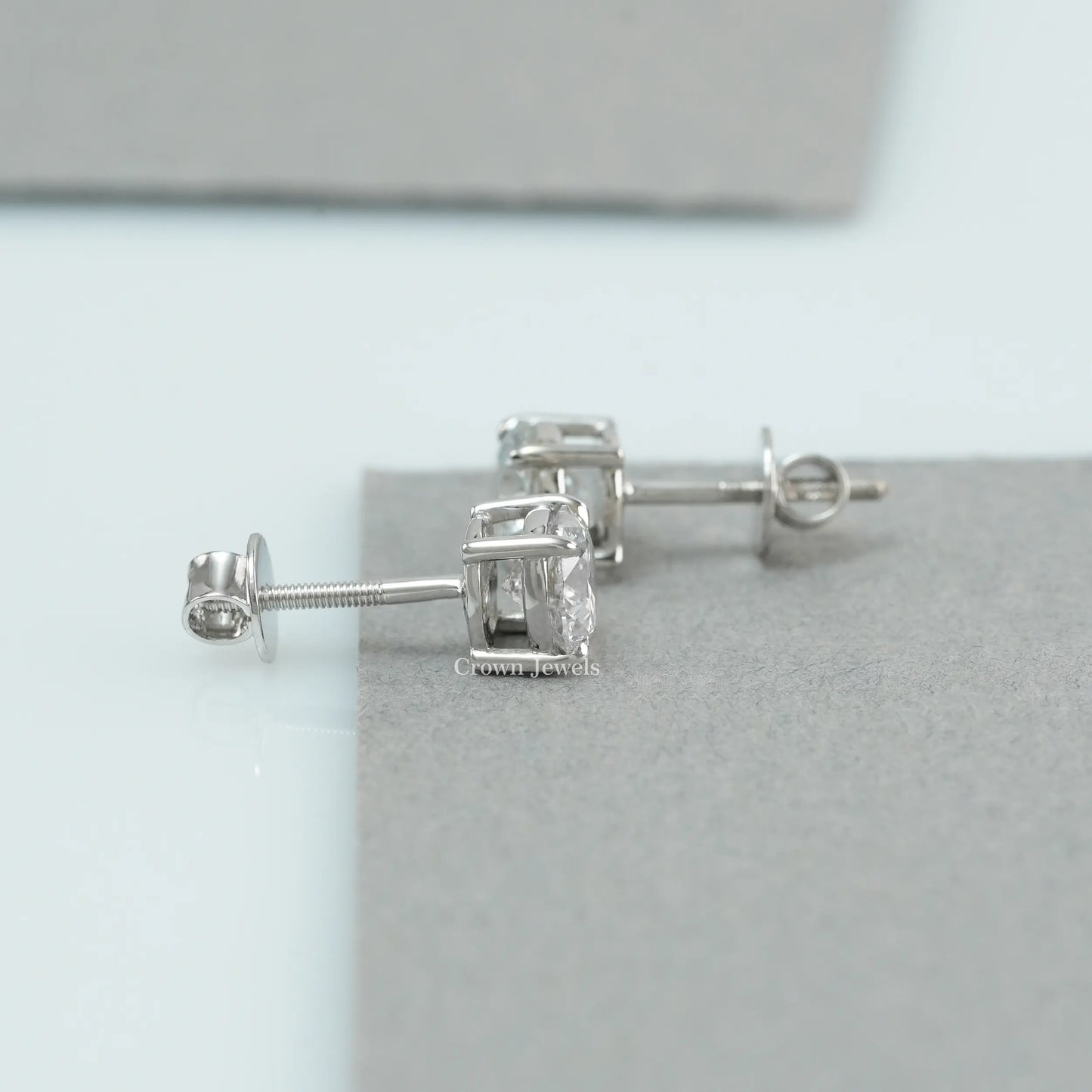 Round Cut Lab Grown Diamond Stud Earrings