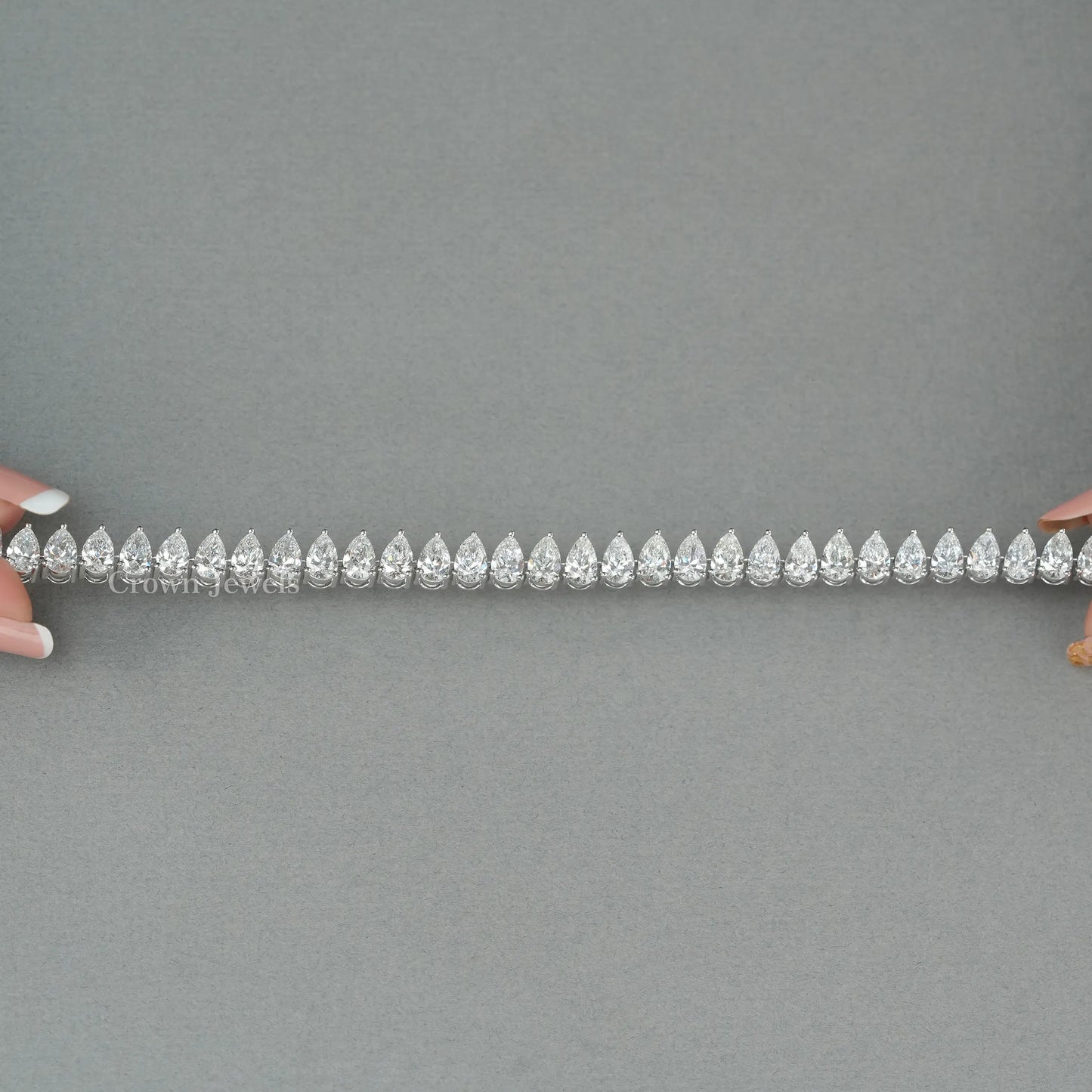 Pear Diamond Tennish Bracelet