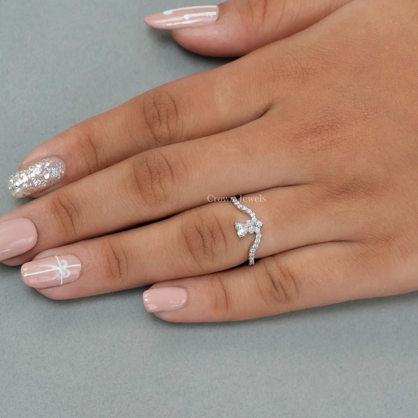 Heart Diamond Carved Anniversary Band