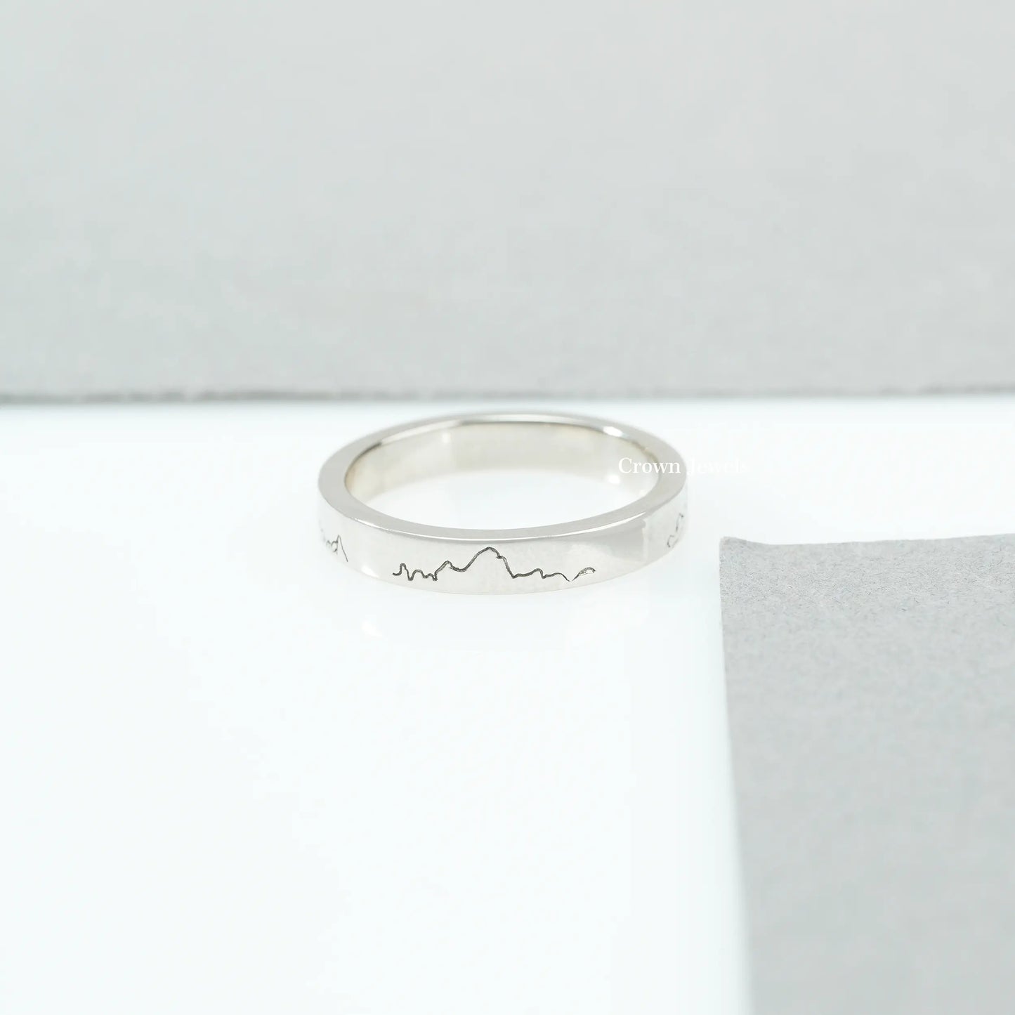 Mountain Pattern Unisex Wedding Band