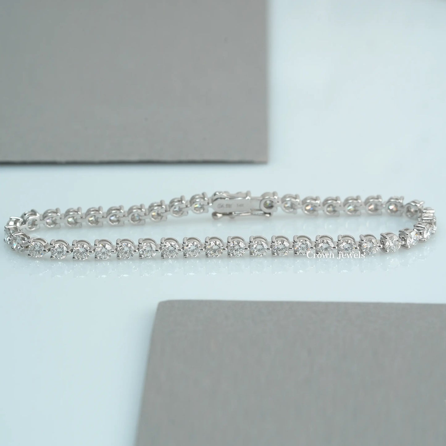 Round Diamond Tennis Bracelet
