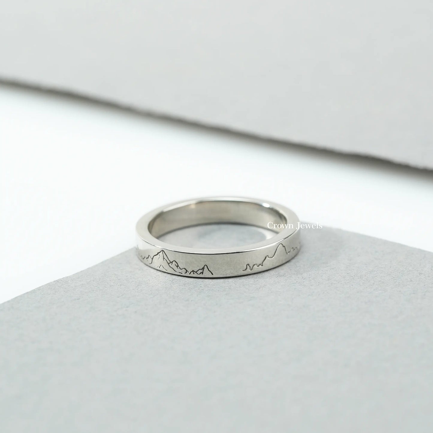 Mountain Pattern Unisex Wedding Band
