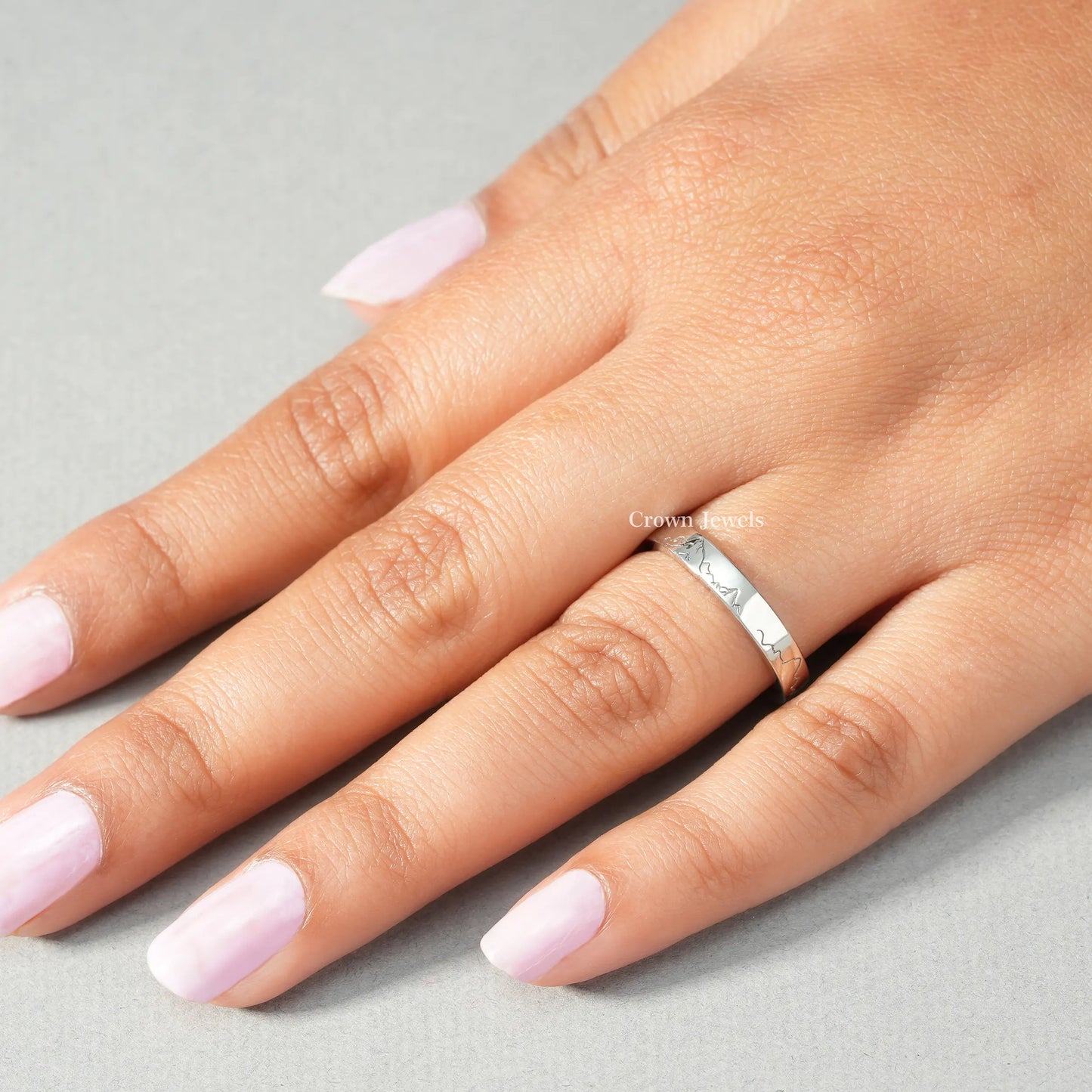 Mountain Pattern Unisex Wedding Band