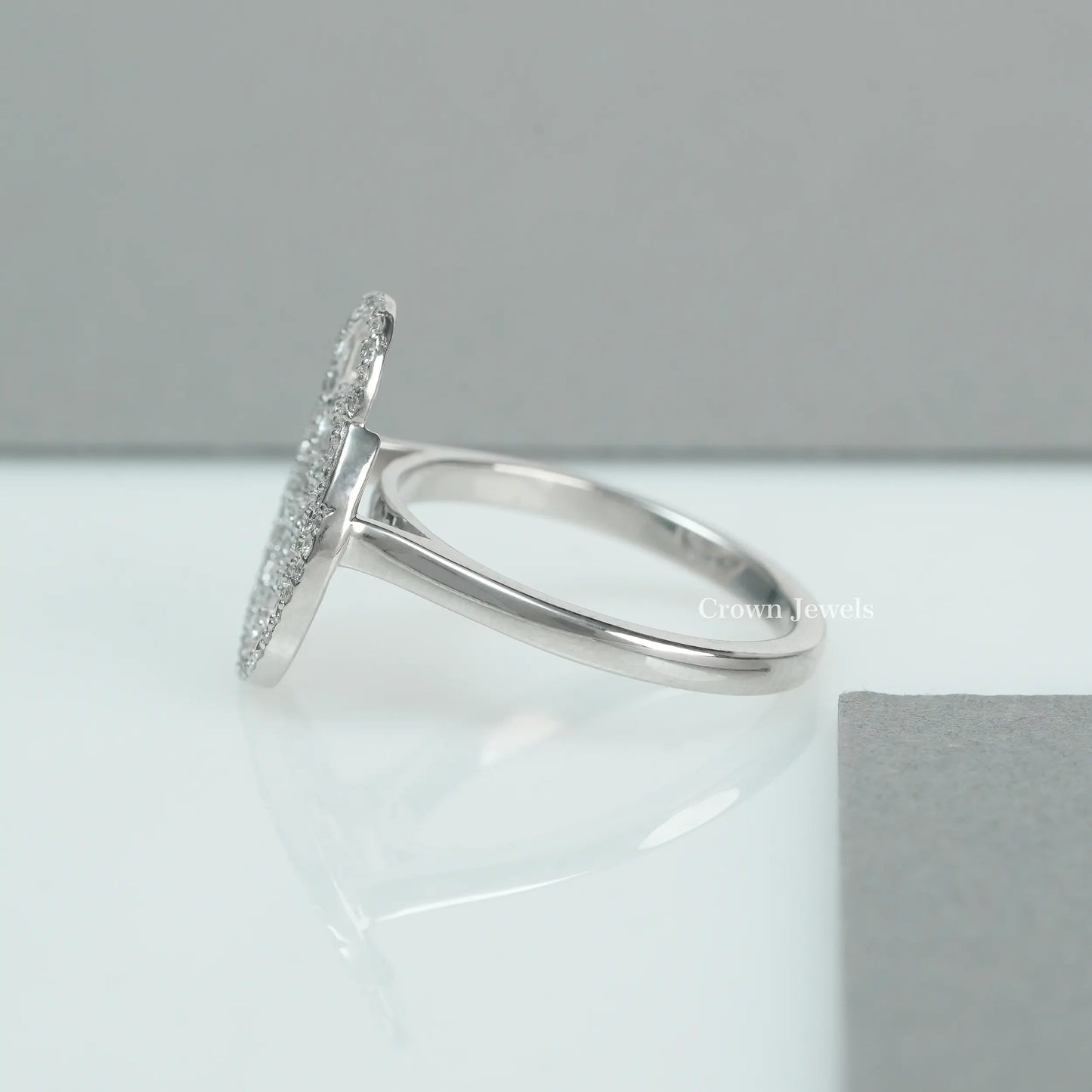 Round Cut Lab Grown Diamond Double Circle Ring