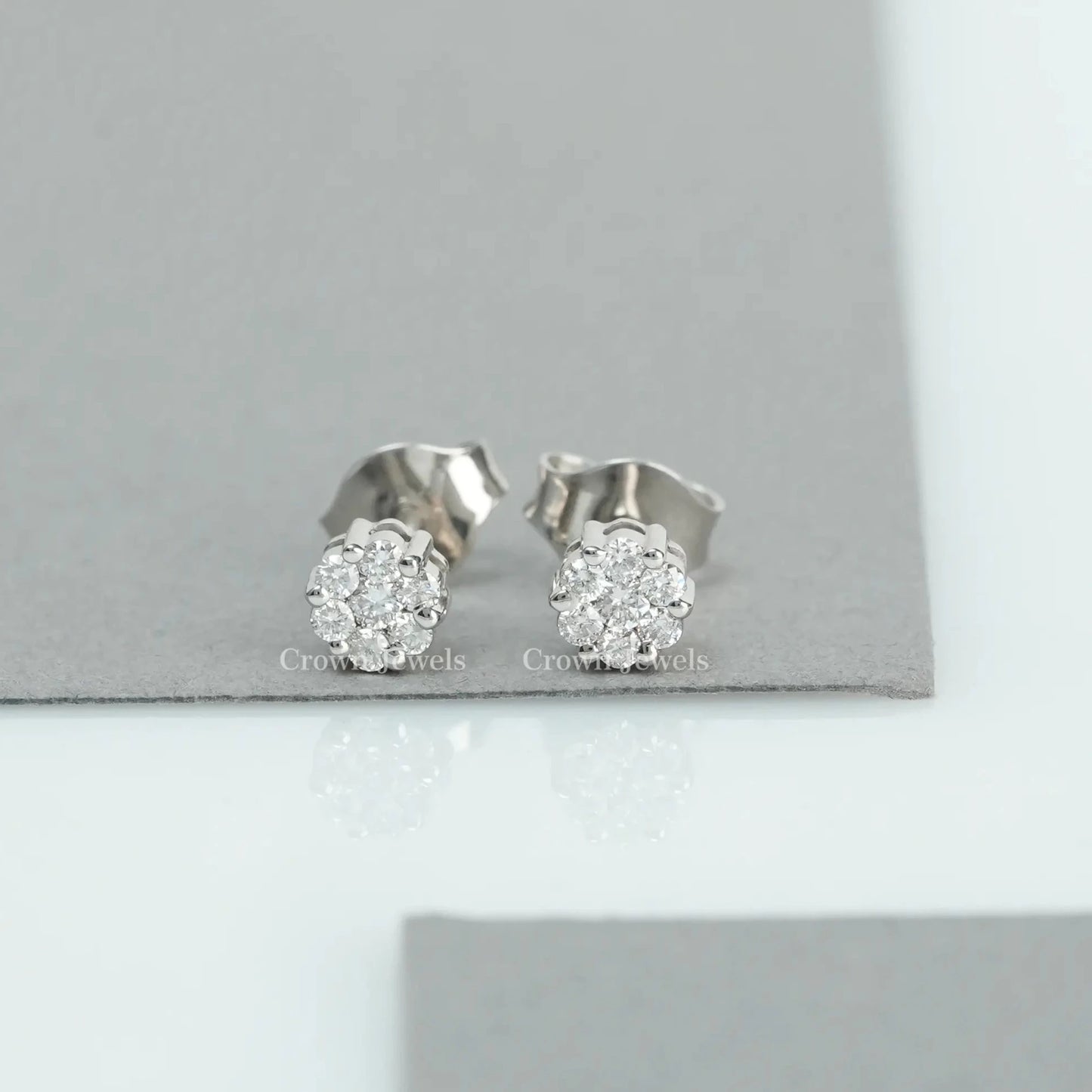 Round Cluster Diamond Stud Earrings