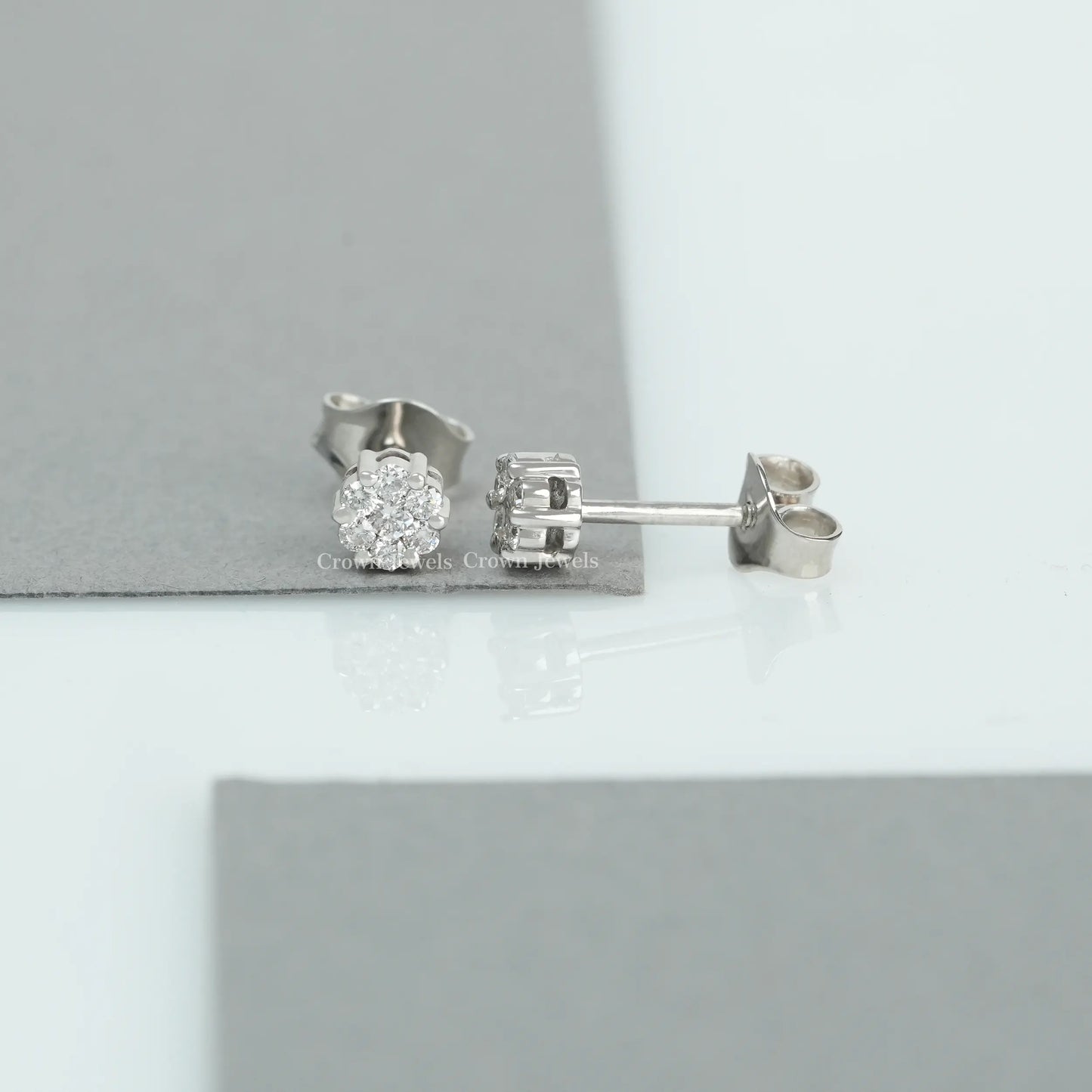 Round Cluster Diamond Stud Earrings