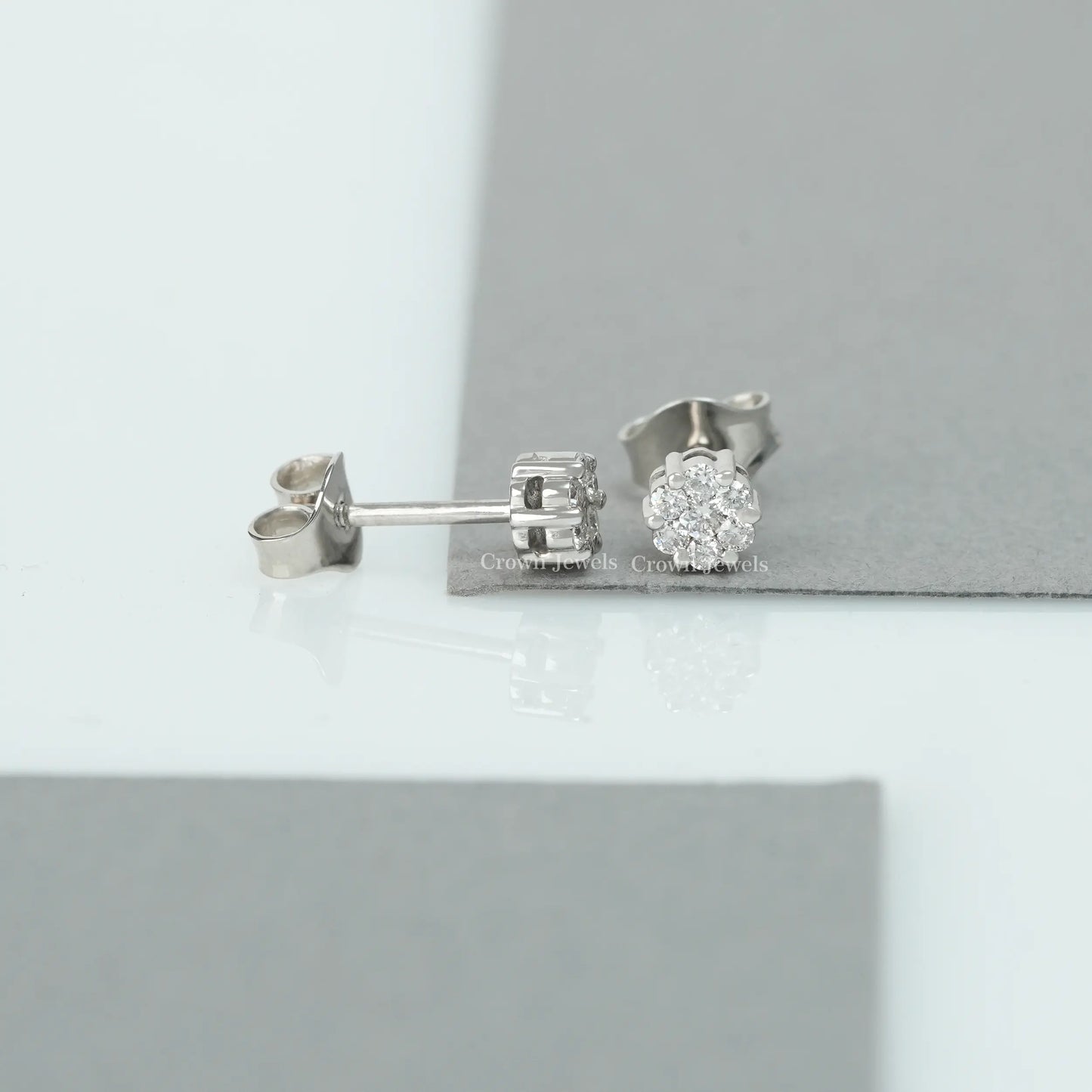 Round Cluster Diamond Stud Earrings