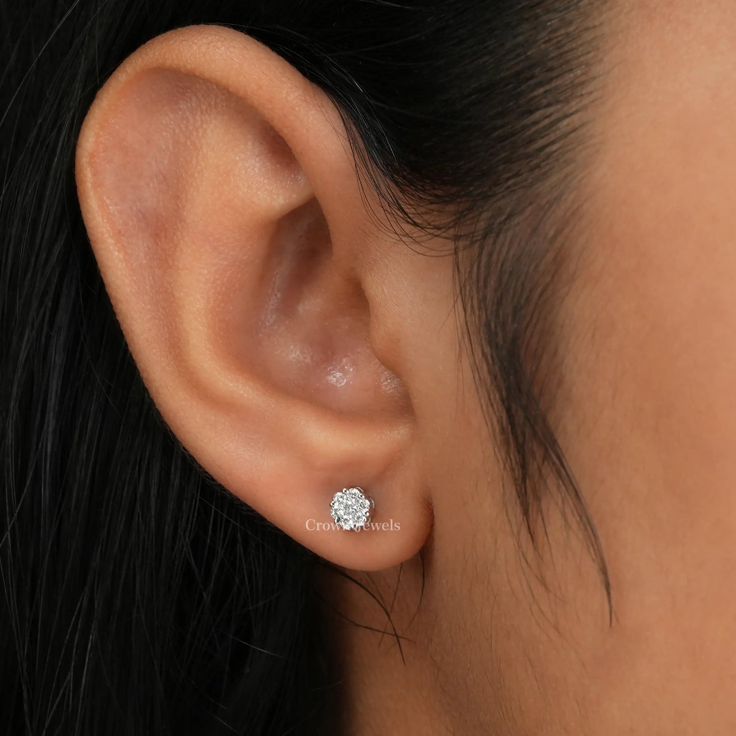 Round Cluster Diamond Stud Earrings
