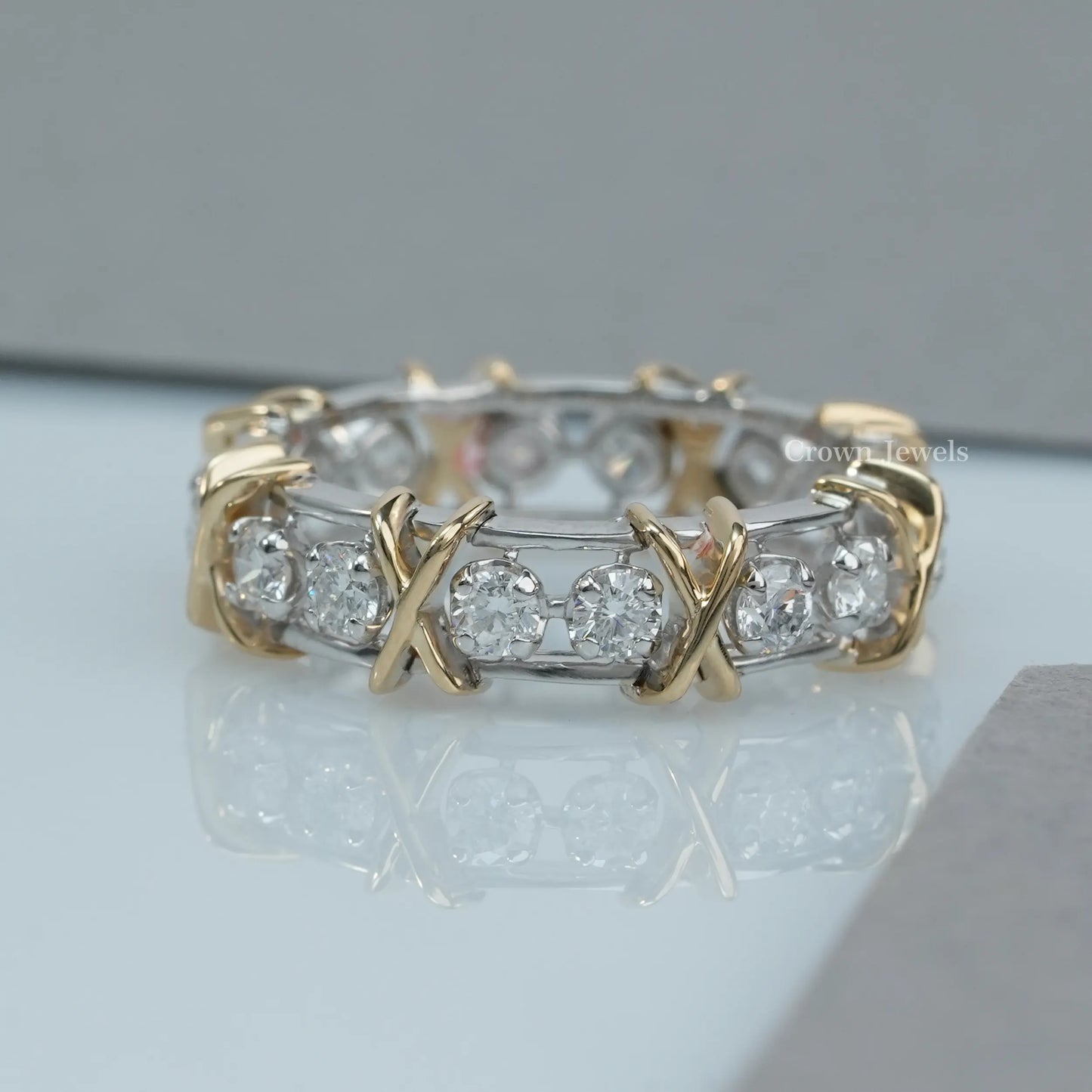 Antique Cross Round Diamond Wedding Band