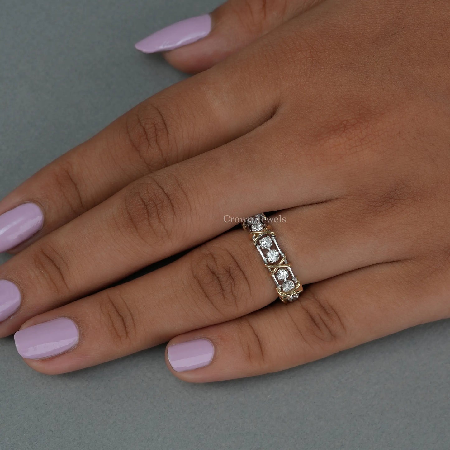 Antique Cross Round Diamond Wedding Band