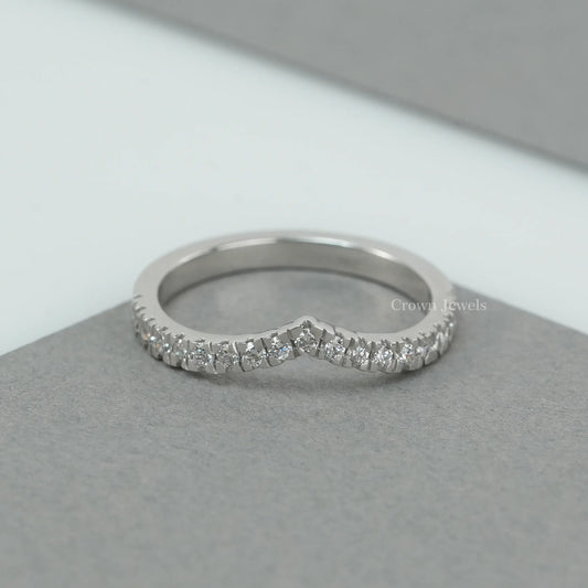 Round Diamond  Curved Wedding Band